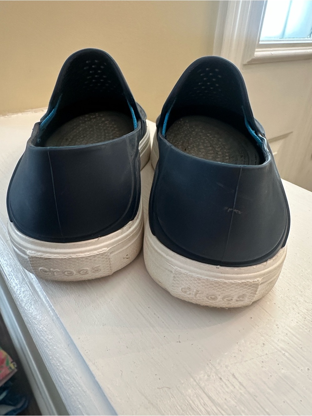 Crocs Navy Slip-On Clogs Kids C10 | Lightweight Water Shoes Comfort Casual - Picture 3 of 6